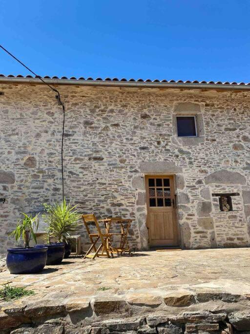 Spacious 1 Bed Home With Shared Pool Champagnac-la-Rivière Exterior foto